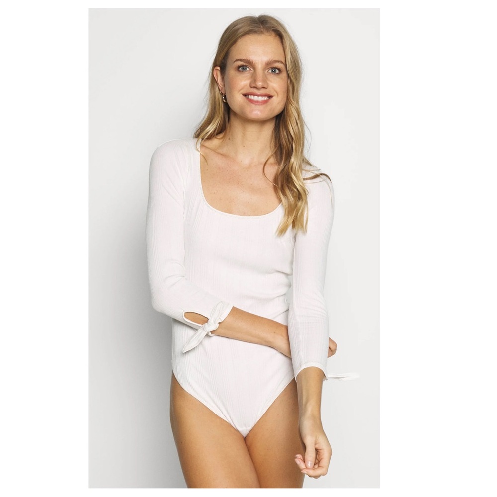 FREE PEOPLE BOHO BODYSUIT LONG SLEEVES TEE TOP A2C - Picture 14 of 16